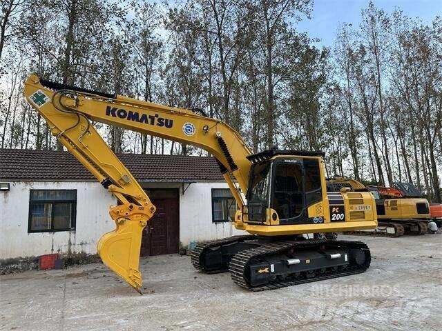 Komatsu PC 200-8 Excavatoare pe șenile
