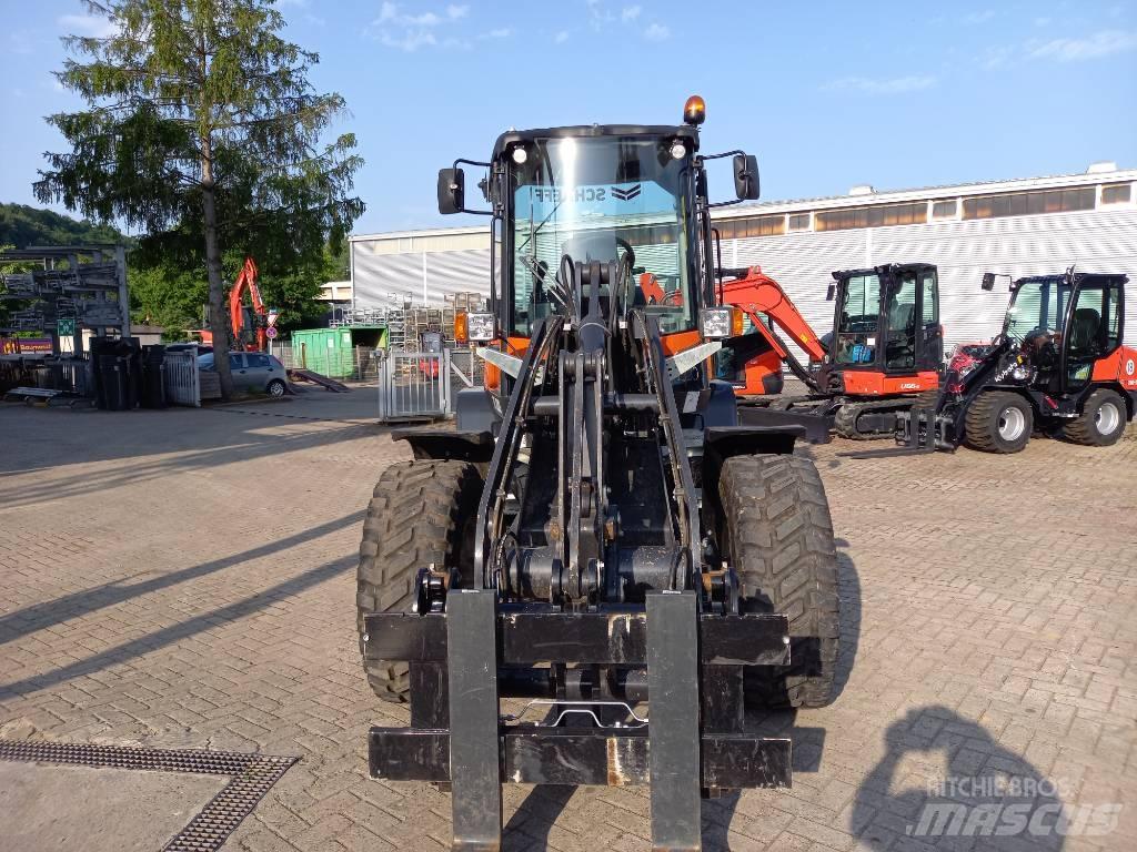 Schaeff TL100 Incarcator pe pneuri