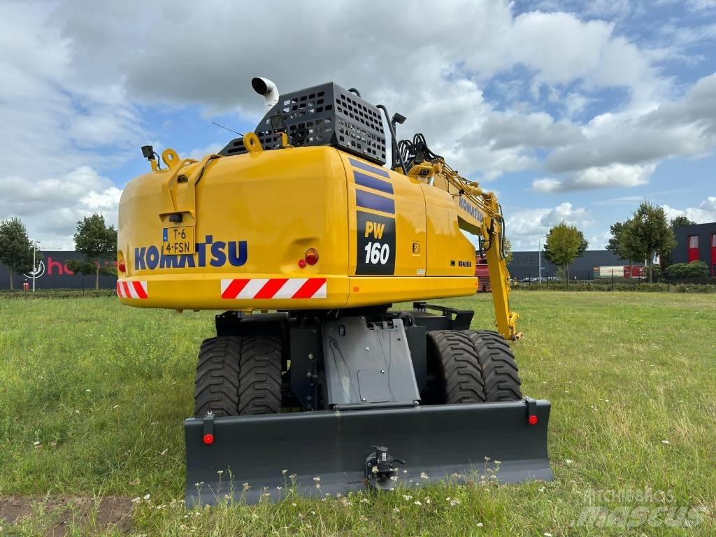 Komatsu PW160-11E0 Excavatoare cu roti
