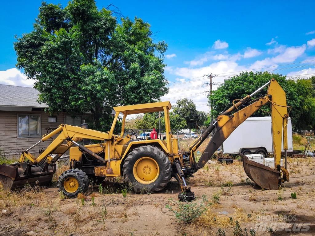 Ford 755B Buldoexcavatoare
