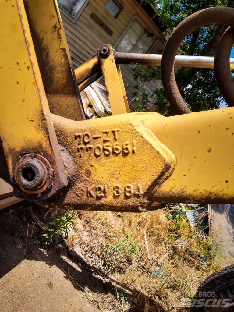 Ford 755B Buldoexcavatoare