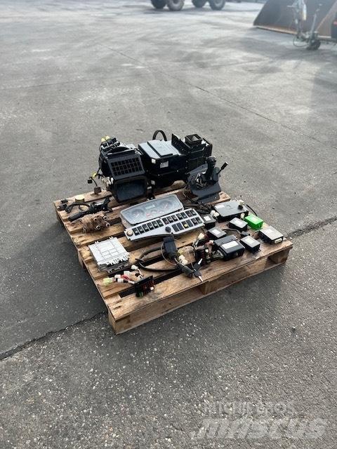 Doosan DL 400 Electronice