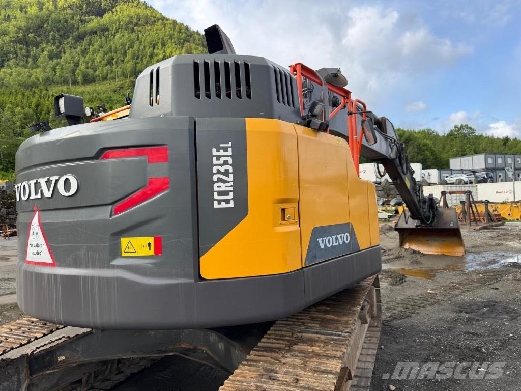 Volvo ECR 235 E Excavatoare pe șenile
