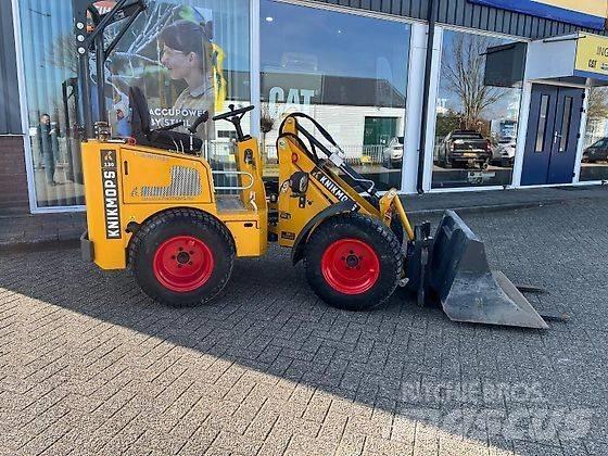 Knikmops KM 130 Mini incarcatoare