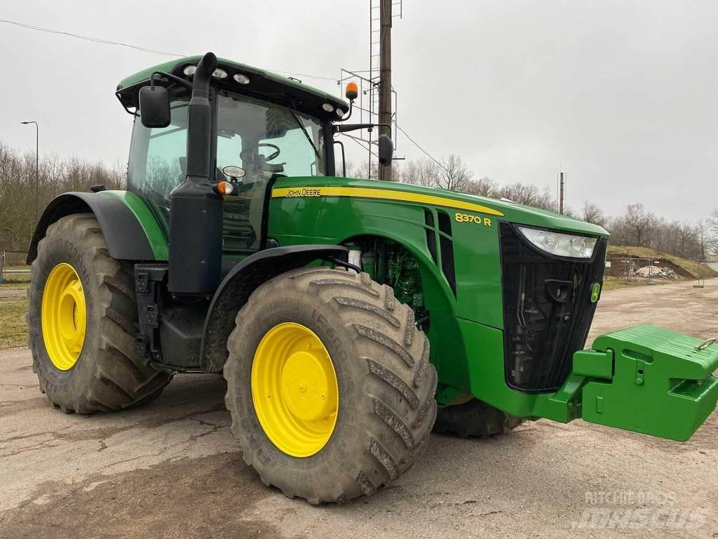 John Deere 8370R Tractoare