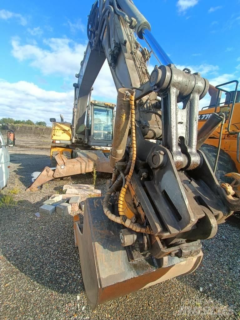 Volvo EW 140 Excavatoare cu roti