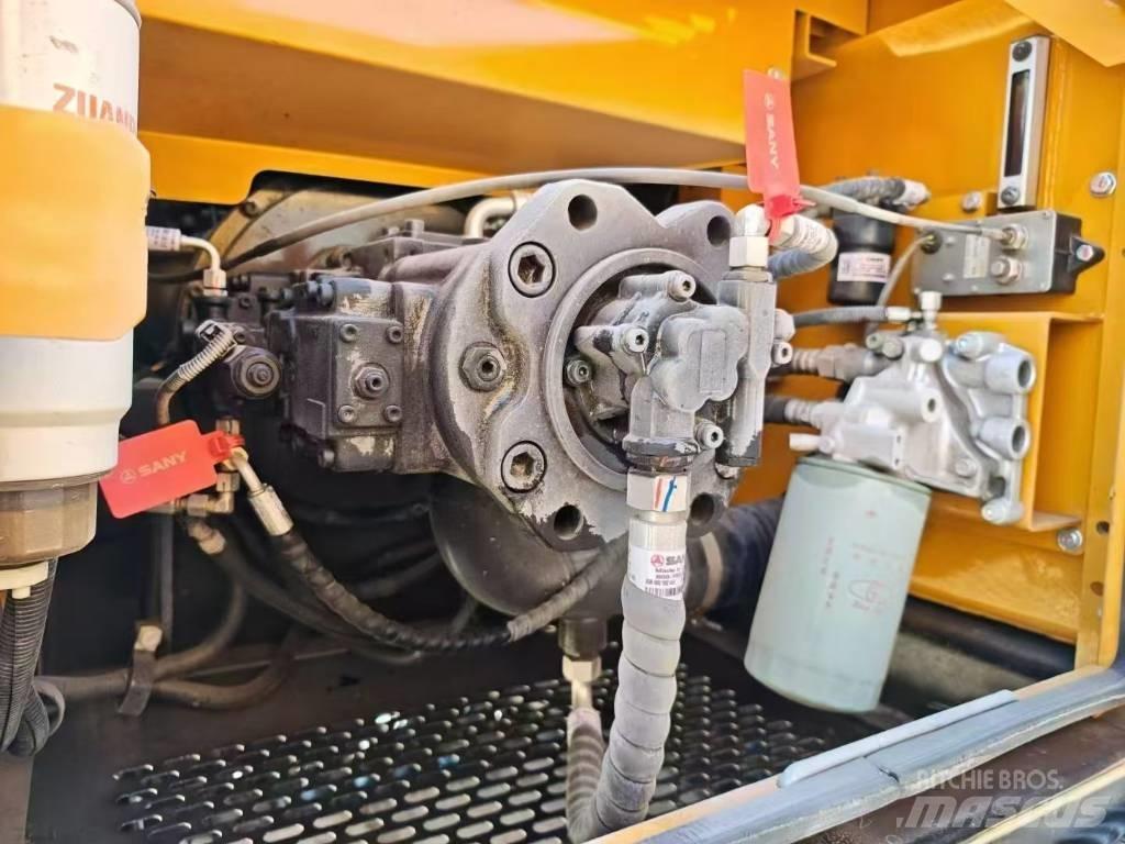 Sany 215C Excavatoare pe șenile

