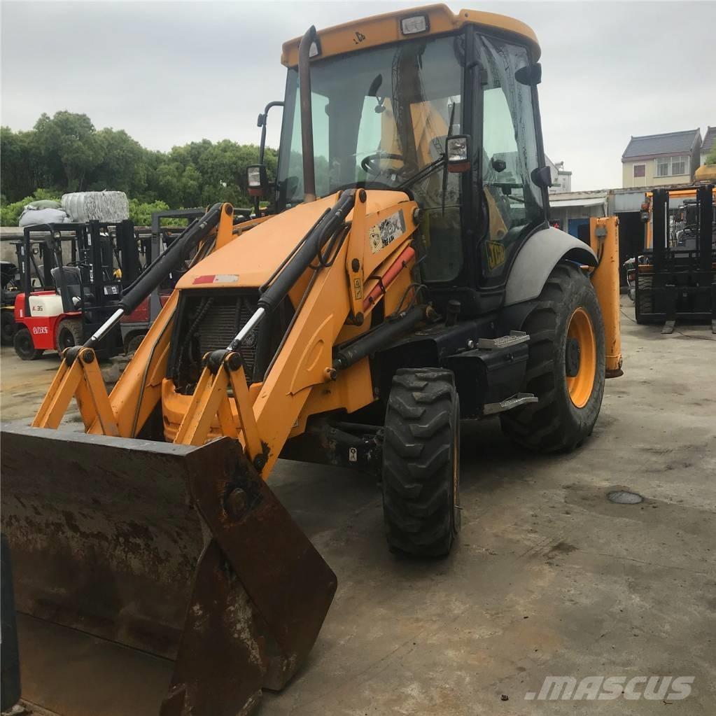 JCB 3CX Buldoexcavatoare