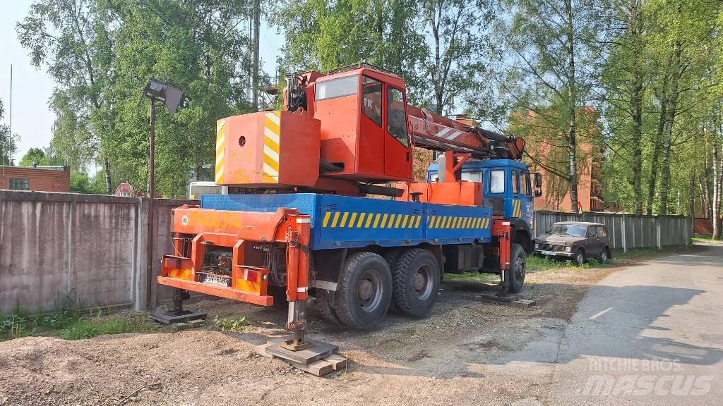 Iveco Pk680tk Macara teren accidentat