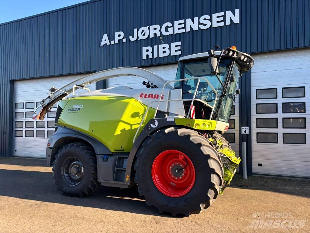 CLAAS Jaguar 960 4WD Forajere cu autopropulsare