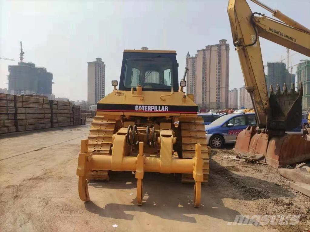 CAT D 6 M Buldozere pe senile