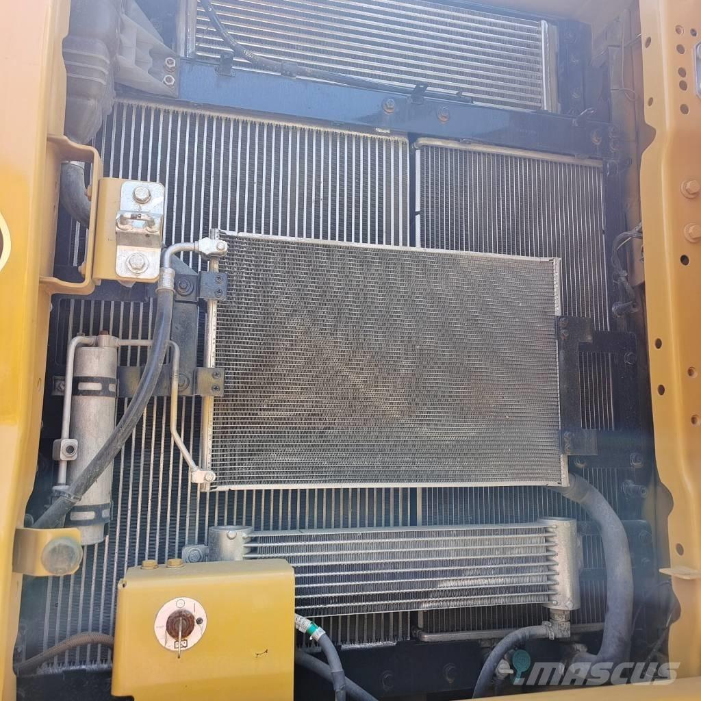 CAT 330 GC Excavatoare pe șenile
