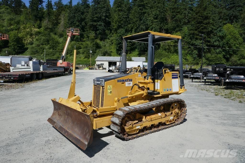 Komatsu D21A-8 Buldozere pe senile