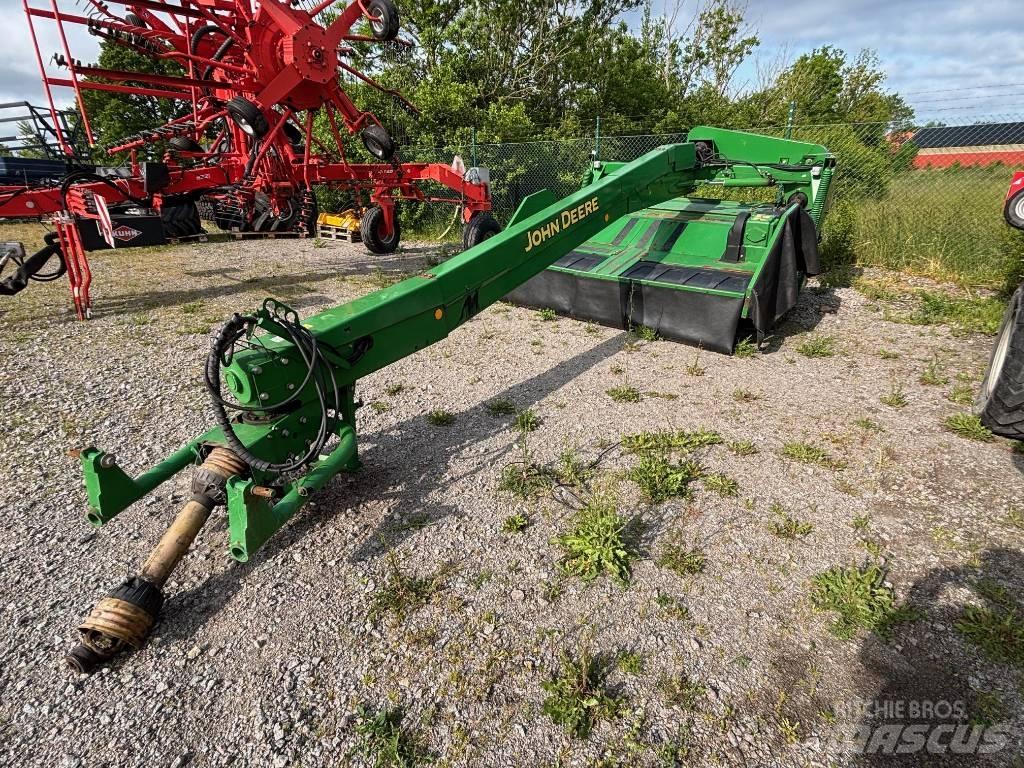 John Deere 730 Cositoare de iarba cu umidificator