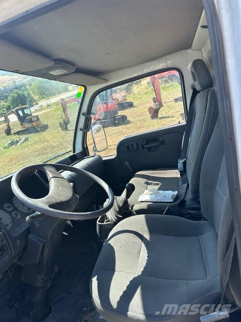 Nissan CABSTAR 35.13 Platforme aeriene montate pe remorca