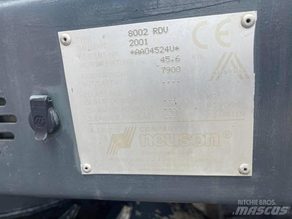 Neuson 8002 RDU Excavatoare pe șenile
