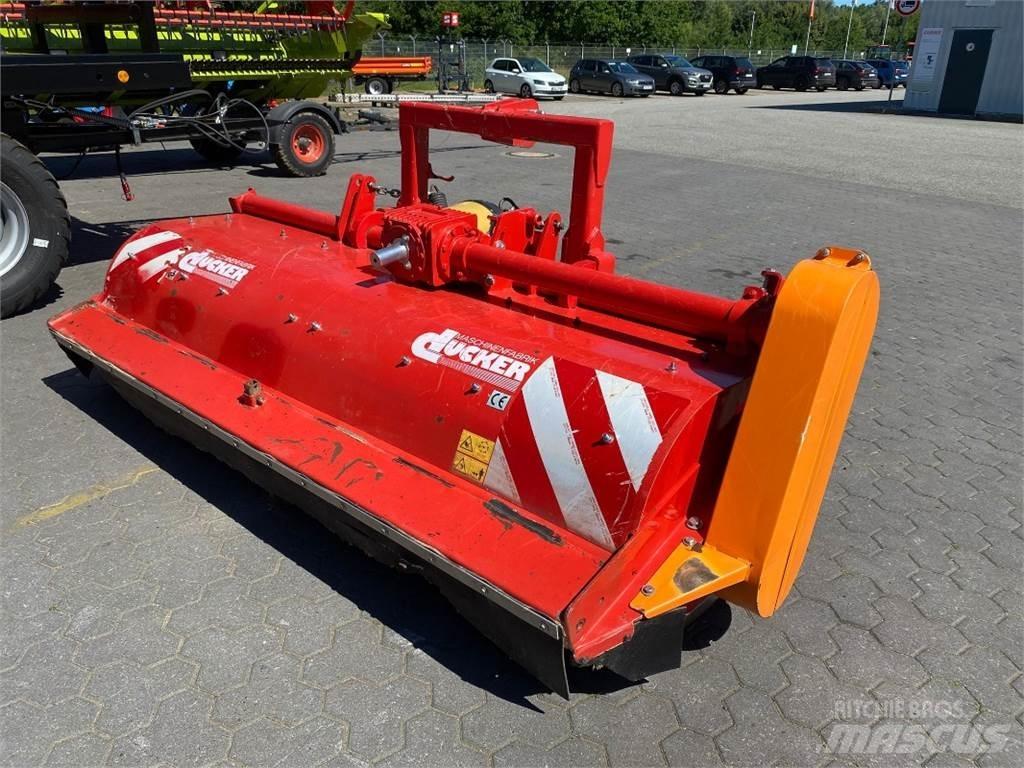 Dücker UM27 F Alte echipamente pentru nutret