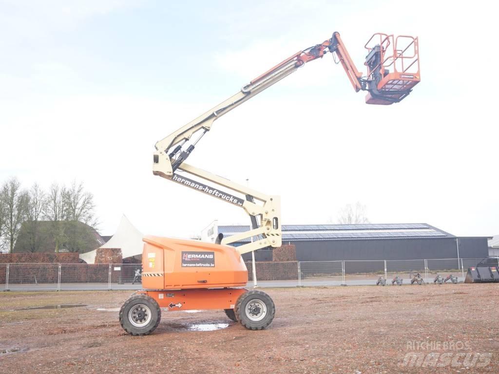 JLG 520 AJ Nacele cu brat articulat
