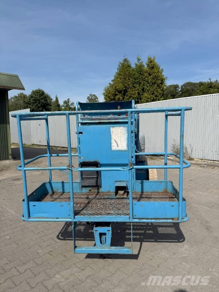 Genie Z 45/25 DC Nacele cu brat articulat