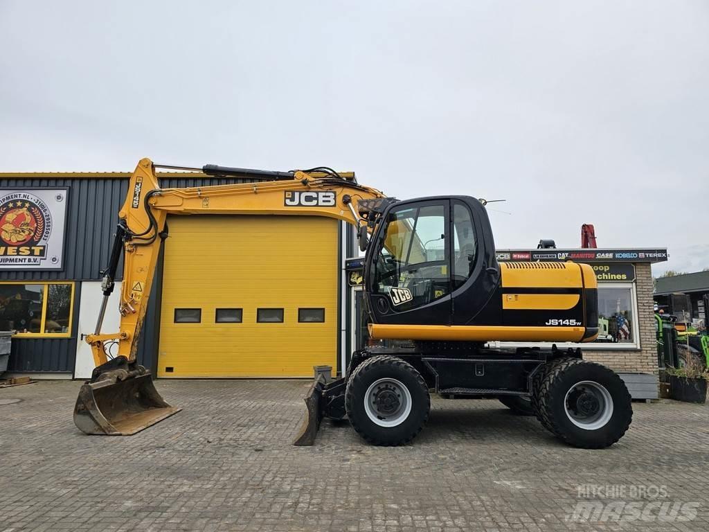 JCB JS145W Excavatoare cu roti