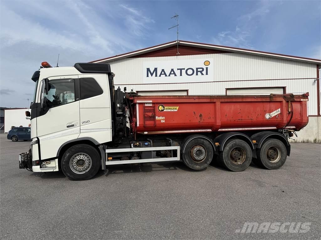 Volvo FH16-750 8x4 Municipal/vehicul cu uz general