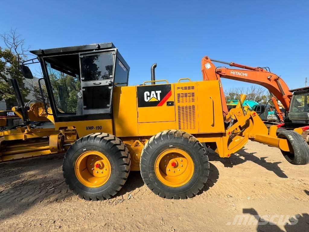 CAT 140 K Excavatoare pe șenile

