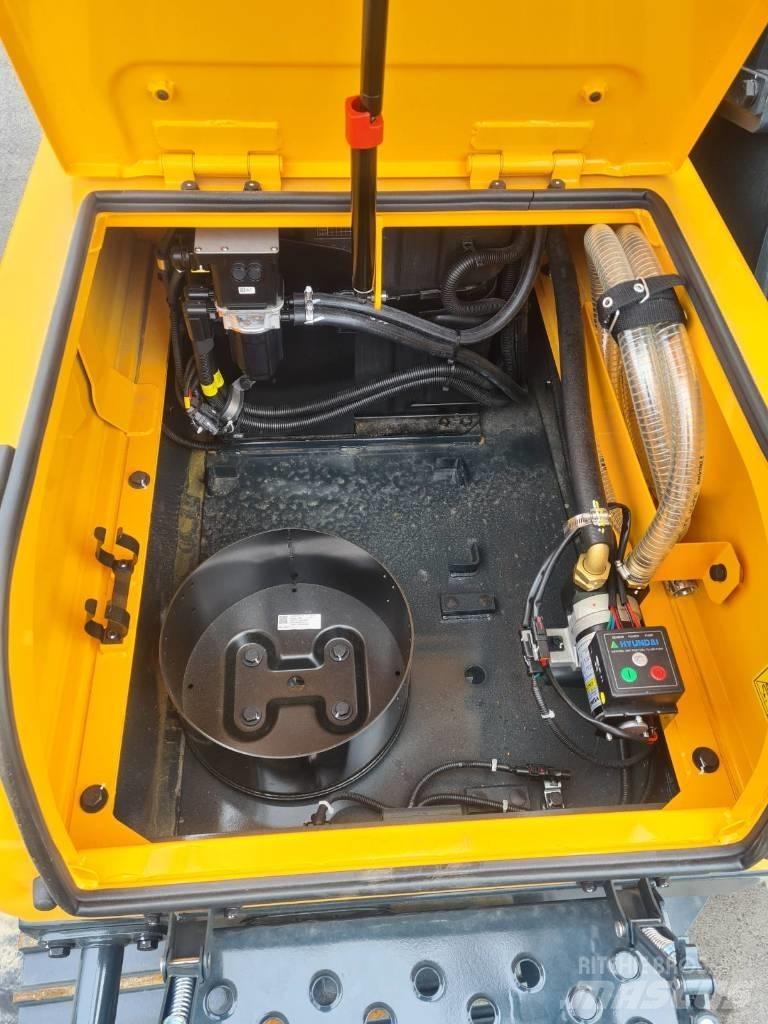 Hyundai HX220AL Excavatoare pe șenile
