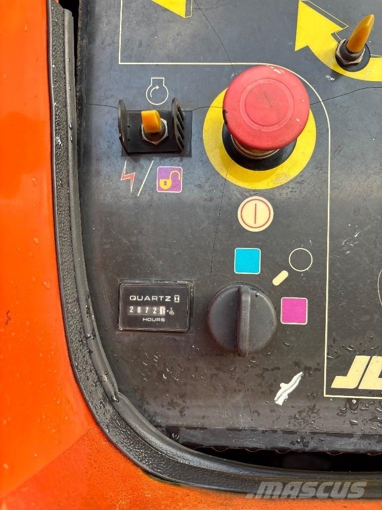 JLG 860 SJ Nacele cu brat telescopic