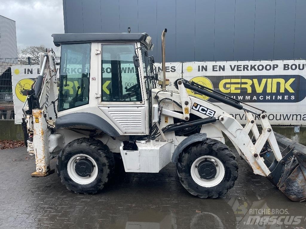 JCB 2 CX Buldoexcavatoare