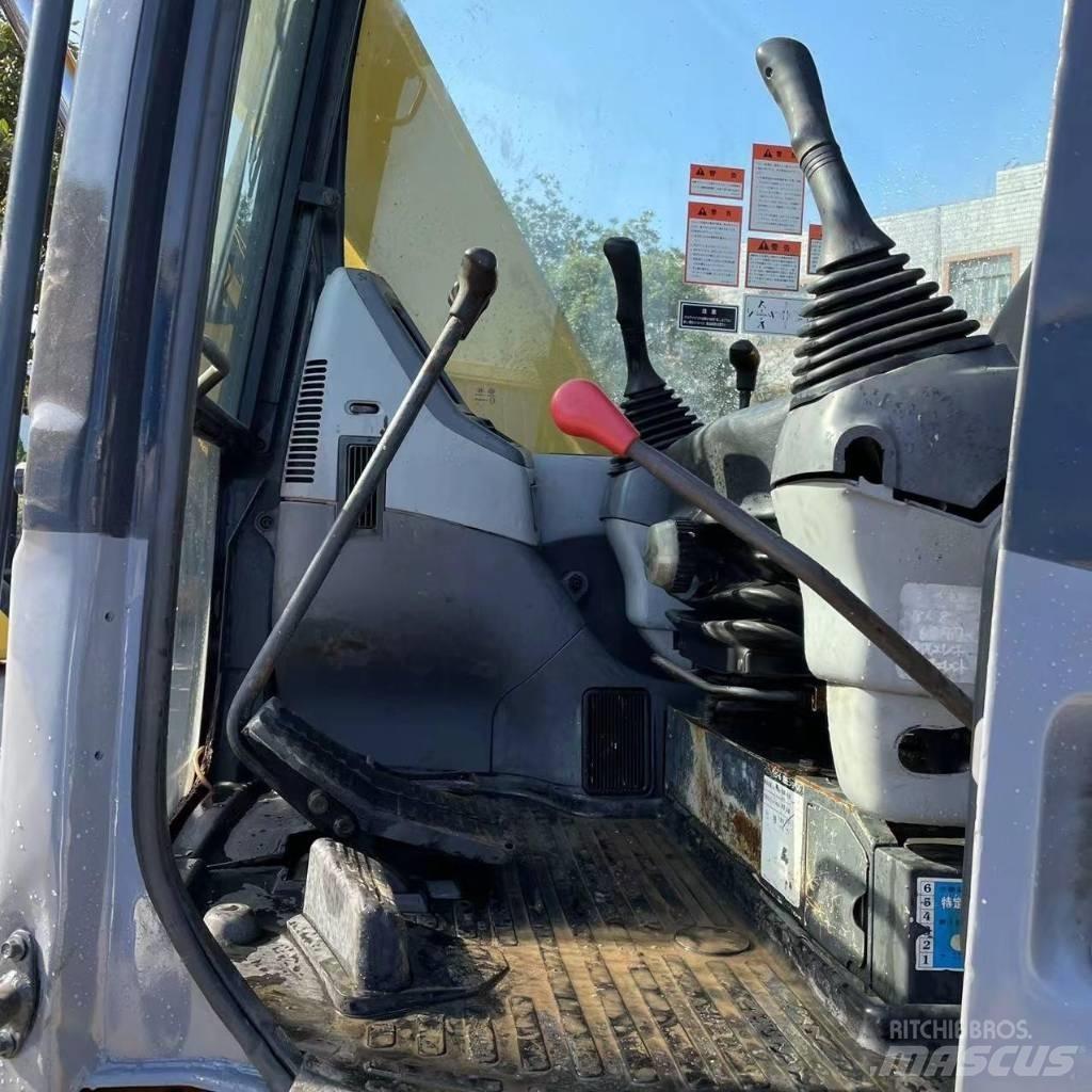 Komatsu PC78US-6 Excavatoare pe șenile
