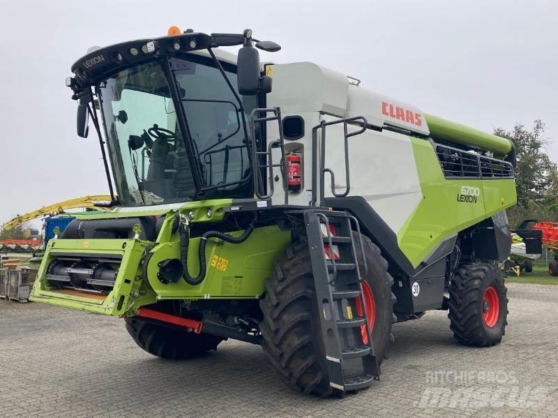 CLAAS LEXION 6700 Combine de secerat