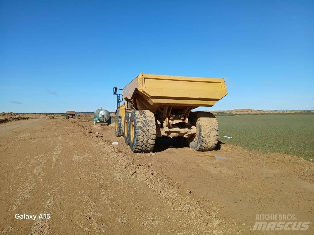 CAT 745 Transportoare articulate