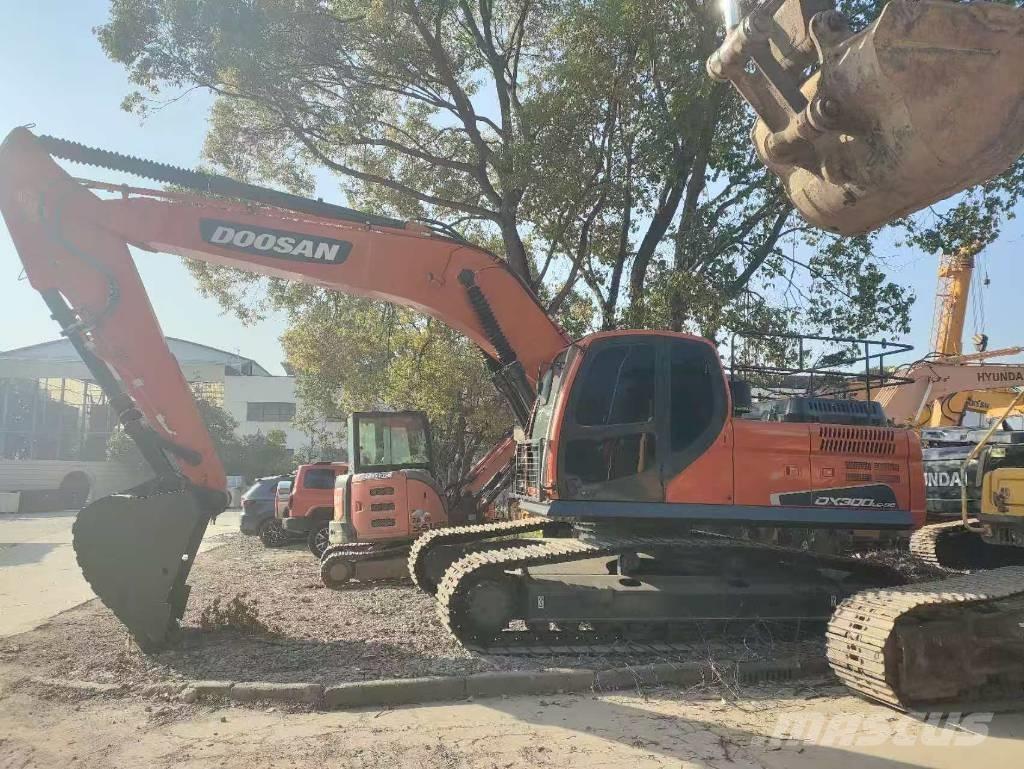 Doosan DX 300 LC Excavatoare pe șenile
