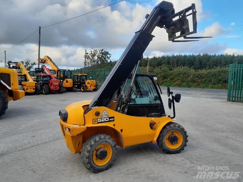 JCB 520-40 Manipulatoare agricole