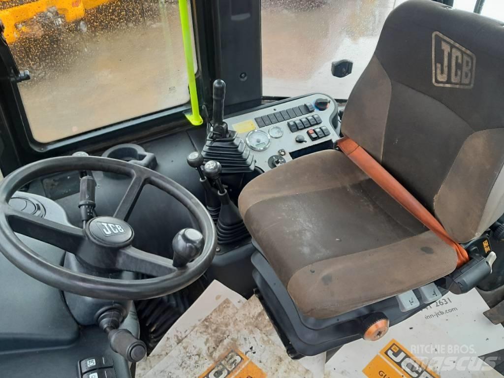 JCB 2 CX Buldoexcavatoare