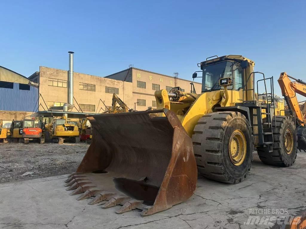Komatsu WA 600 Incarcator pe pneuri