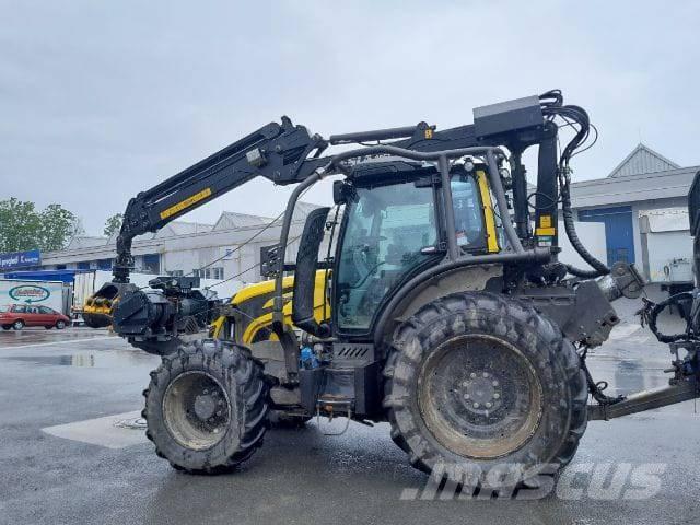 Valtra N153 Tractoare forestiere