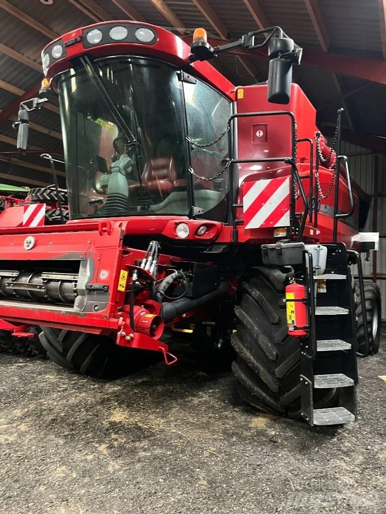 Case IH 9230 Combine de secerat