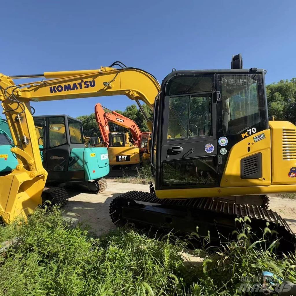 Komatsu PC 70 Excavatoare pe șenile
