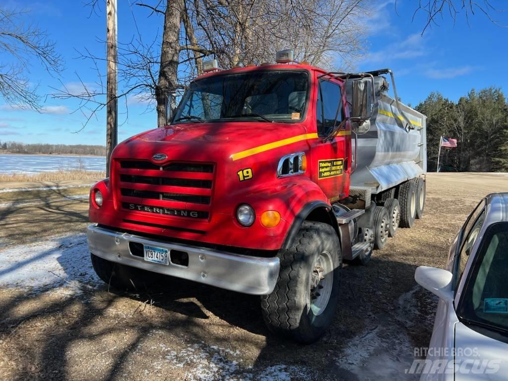 Sterling L 7500 Autobasculanta