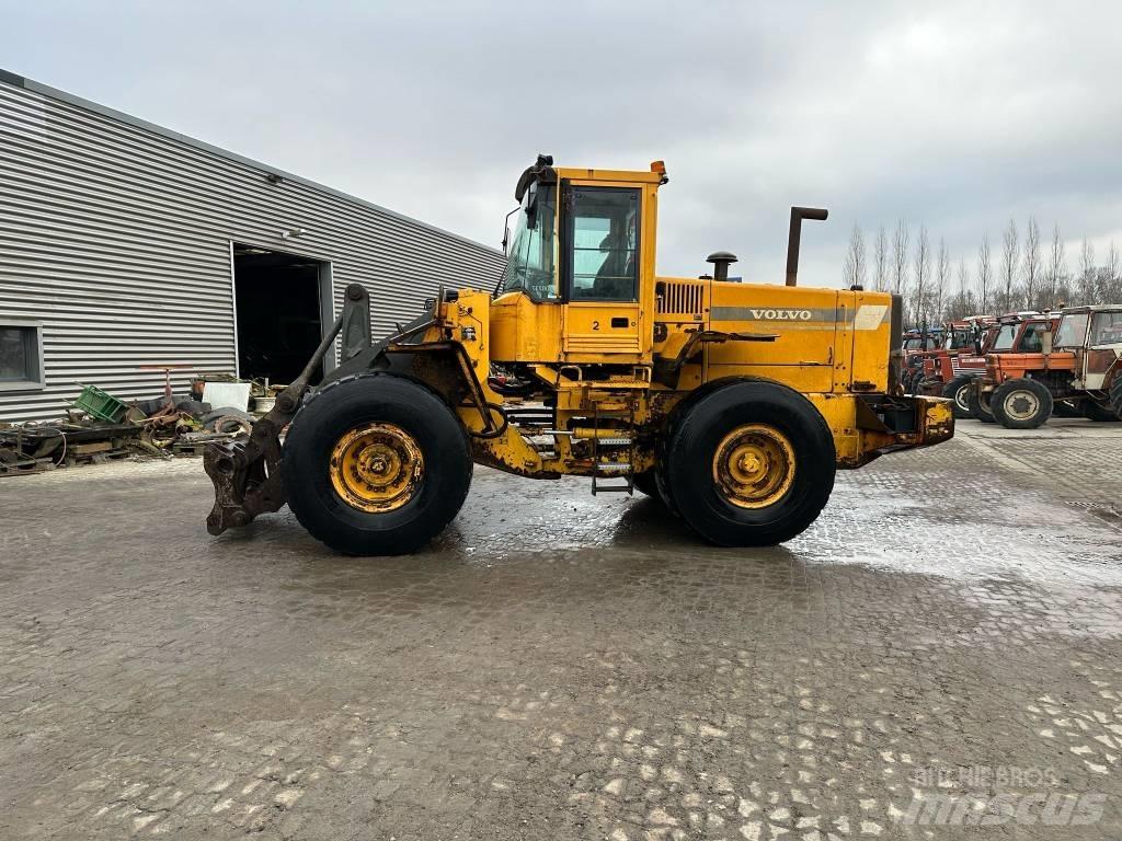 Volvo L120C Incarcator pe pneuri