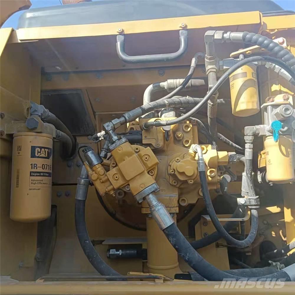 CAT 336D Excavatoare pe șenile
