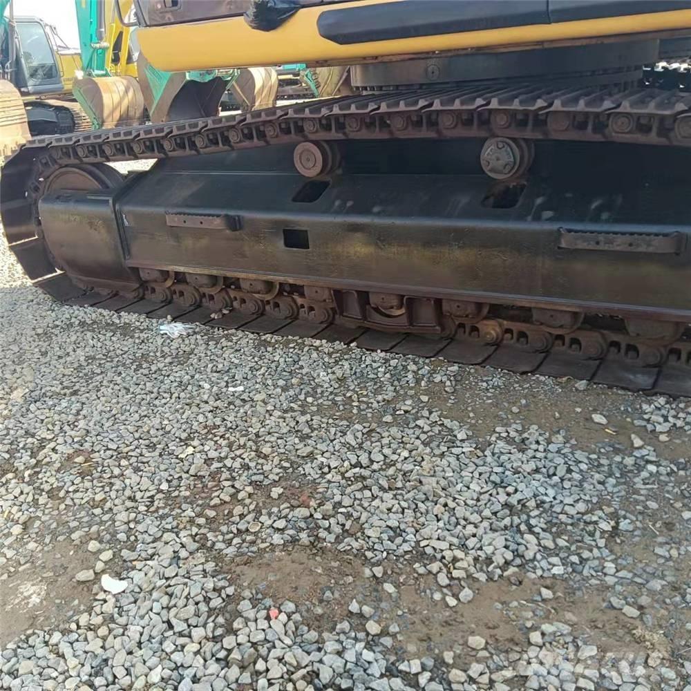 CAT 336D Excavatoare pe șenile
