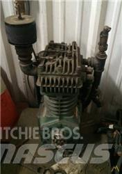 Manitowoc 4000 W Piese si echipamente pentru macara