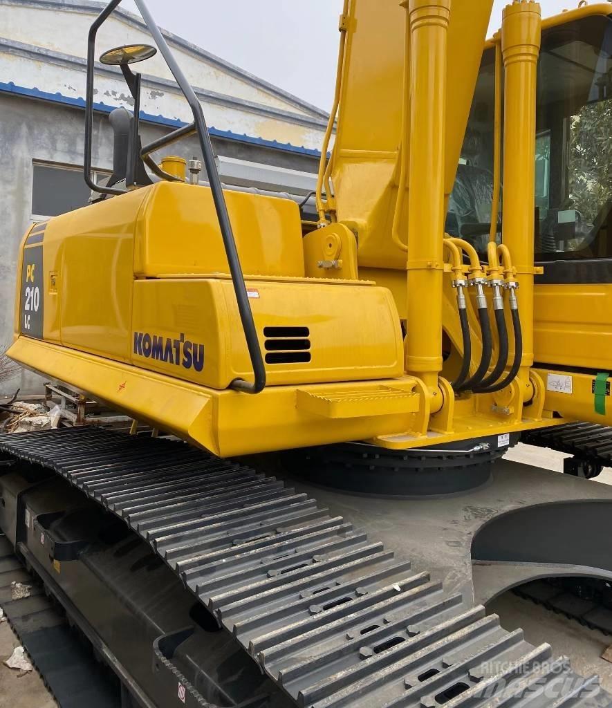 Komatsu PC210LC-8M0 Excavatoare pe șenile
