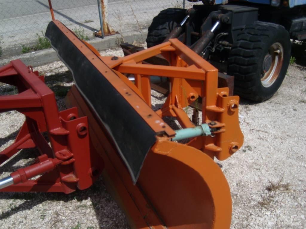  ΜΑΧΑΙΡΙΑ Alte masini pentru drum si zapada