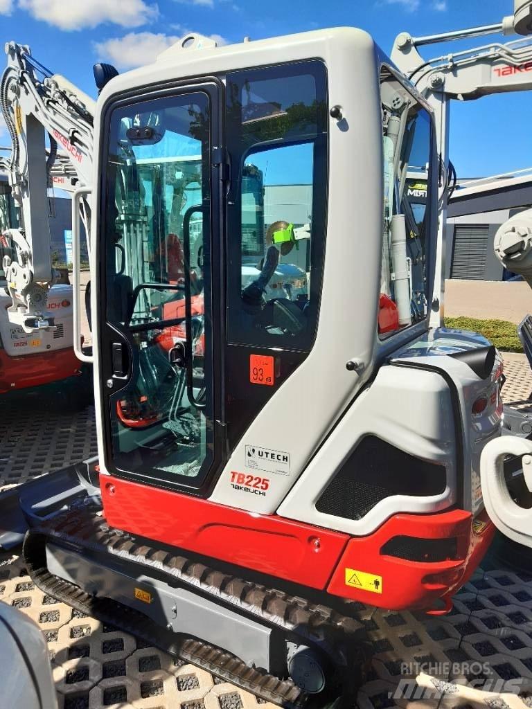 Takeuchi TB225 V3 Mini excavatoare < 7t