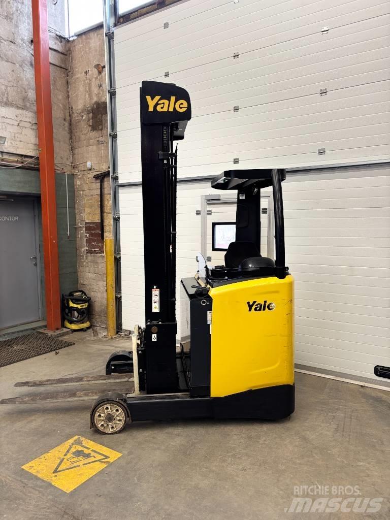 Yale MR 14 Stivuitor cu catarg retractabil