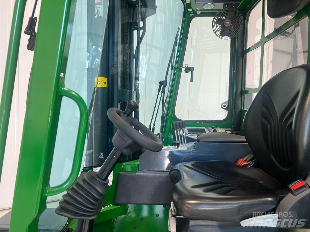 Combilift C4000ET Stivuitoare cu patru brate