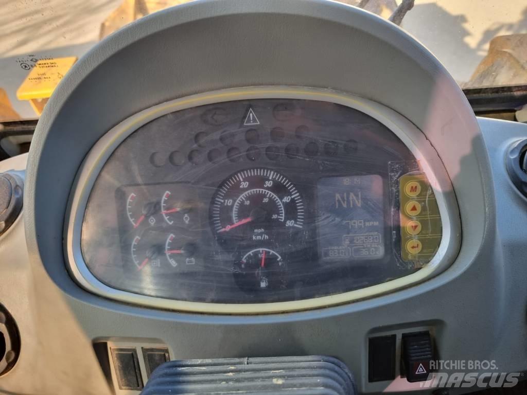 Hyundai HL 757-7 Incarcator pe pneuri